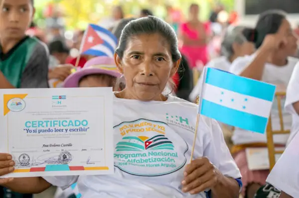 Honduras avanza hacia una sociedad libre de analfabetismo