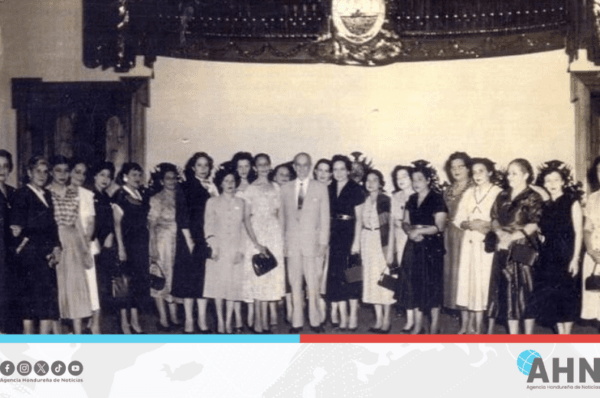Conmemora Honduras conquistas políticas para las mujeres