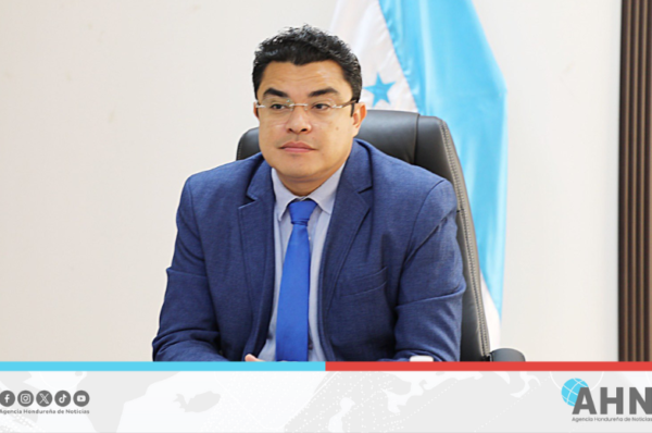Vicecanciller denuncia represión y machismo de oposición de Honduras