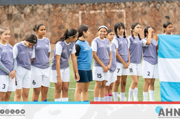 FIFA reconoce avance del fútbol femenino de Honduras