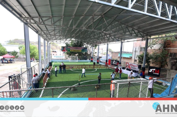Inauguran cancha deportiva número 73 en Honduras