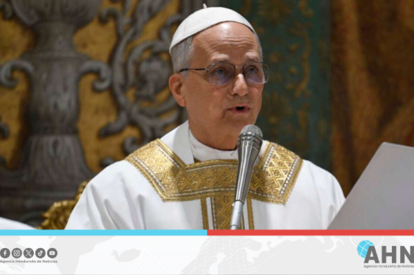 León XIV pide un “cese al fuego” en la Franja de Gaza
