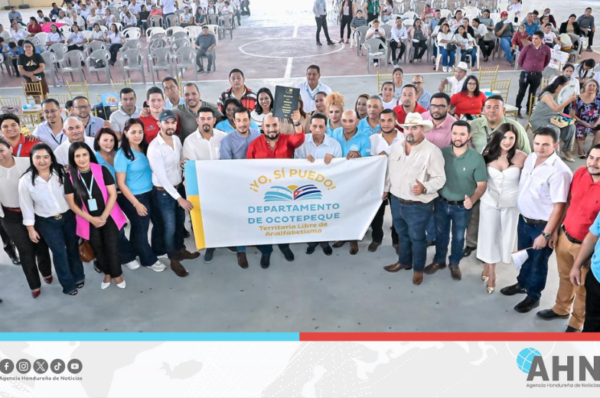 Ocotepeque es el departamento número 15 libre de analfabetismo en Honduras