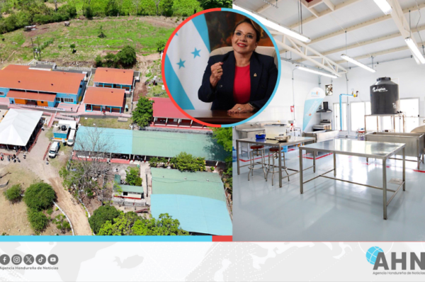 Presidenta de Honduras entrega proyectos en áreas de educación y energía