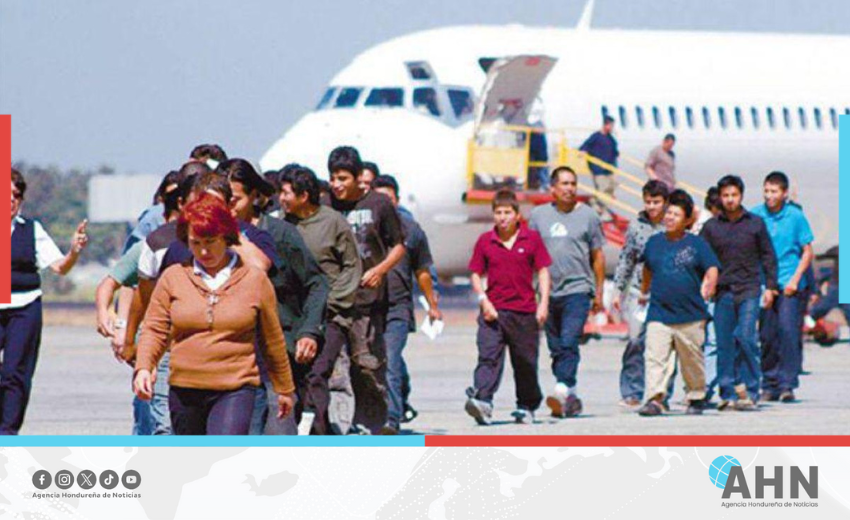 Instituto Nacional de Migración recibe a 38 hondureños retornados de EEUU