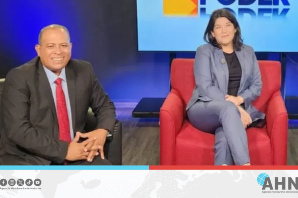Periodista hondureño critica medios nacionales que divulgan información falsa