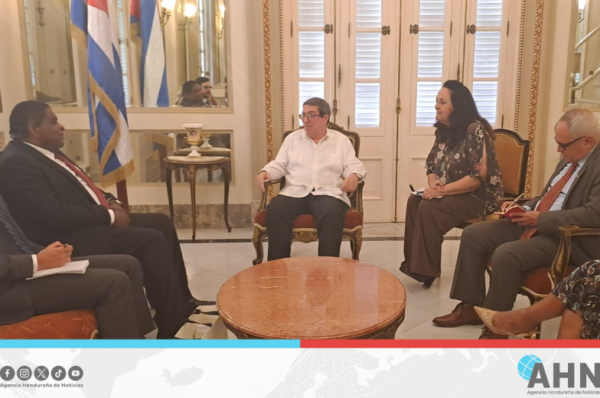Cuba destaca modelo de “Poder Popular” en reunión con la Unión Interparlamentaria