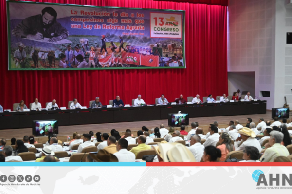 Cuba celebra Día del Campesino y 66° aniversario de la Reforma Agraria