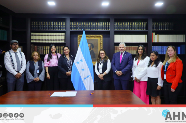 Cancillería de Honduras juramenta Comité de Género institucional 