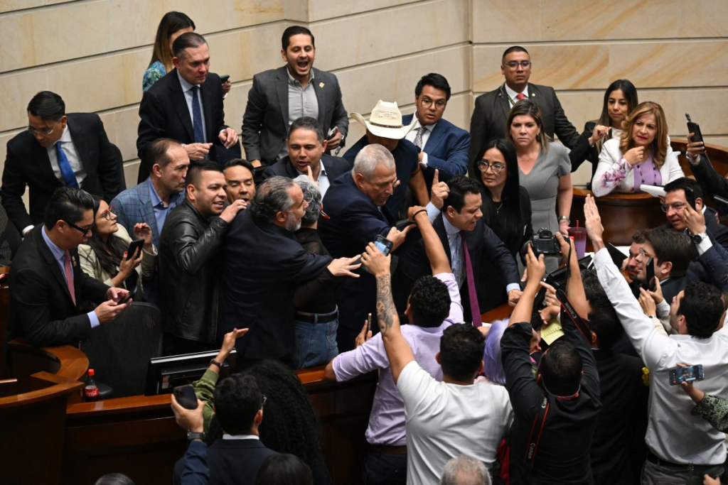 El Congreso de Colombia rechazó la propuesta con 49 votos en contra.