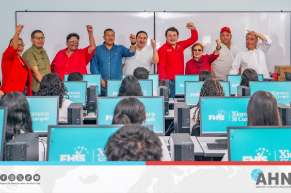 Gobierno hondureño inaugura ampliación de instituto educativo en zona central