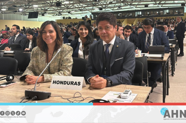 Honduras participa en cumbre global en Francia sobre protección de océanos