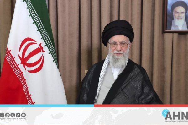 Irán no cederá ante agresiones de ningún país, afirma líder supremo