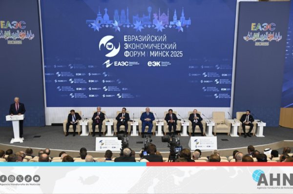 Cuba propone centro logístico en el IV Foro Económico Euroasiático