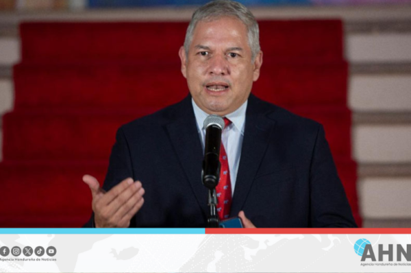 Candidato hondureño a designado denuncia bipartidismo por oponerse a instalación de CICIH