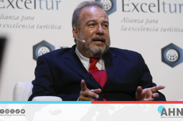 Primer ministro de Cuba expresa su solidaridad en Día del Refugiado