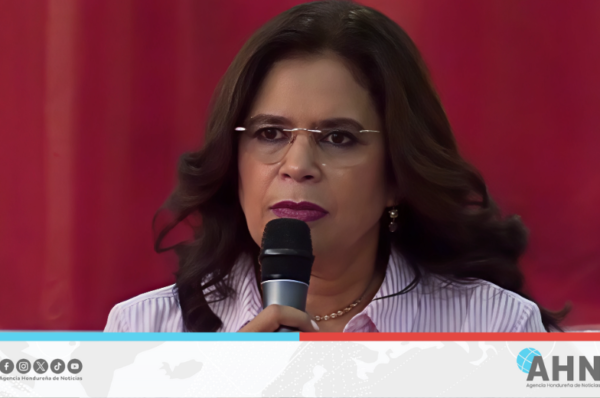 Abogada Rixi Moncada propone nuevo modelo económico en norte de Honduras