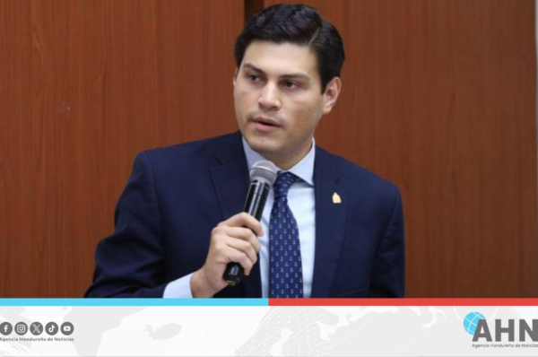 Consejero electoral hondureño solicita ampliar dictamen legal por cambios en TREP