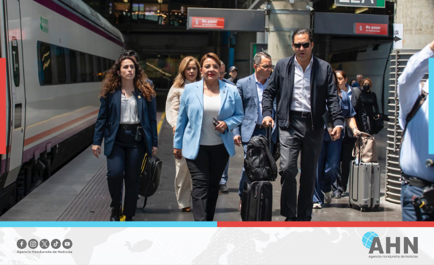 Arriba Presidenta Xiomara Castro a Sevilla para participar en cumbre de la ONU
