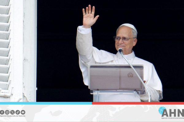 Papa León XIV insta a detener conflicto en Medio Oriente