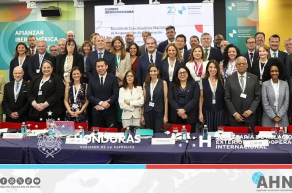 Vicecanciller hondureña participa en reunión iberoamericana de cooperación en Ginebra