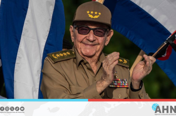 Presidente de Cuba destaca legado de Raúl Castro en su cumpleaños 94