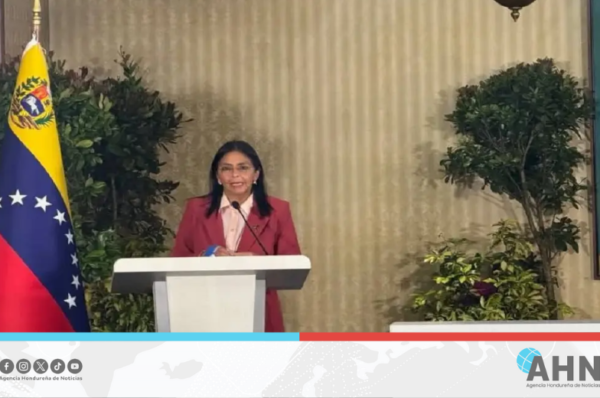 Venezuela convoca a cumbre por la paz ante tensiones globales