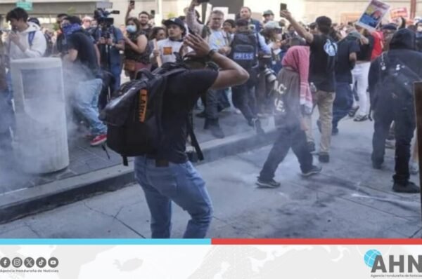 Arrestan a más de 40 personas en operativos antinmigrantes en EEUU