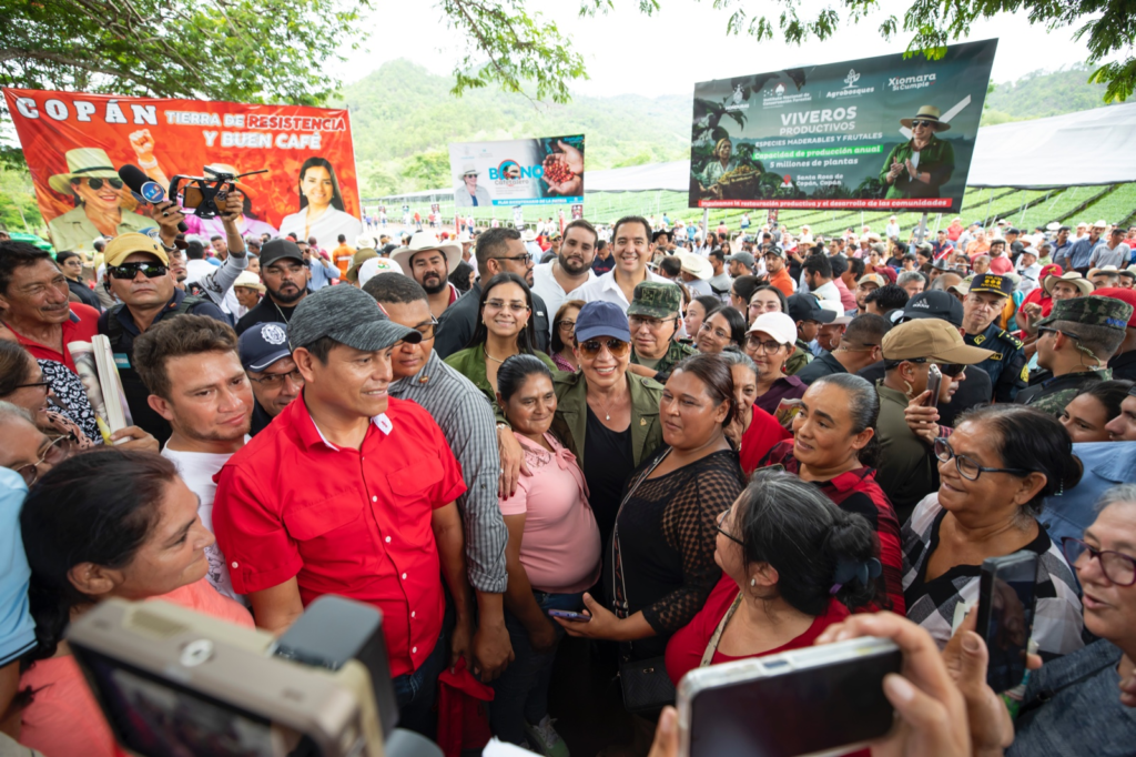 Presidenta Castro lanza programa Agrobosques en occidente de Honduras.