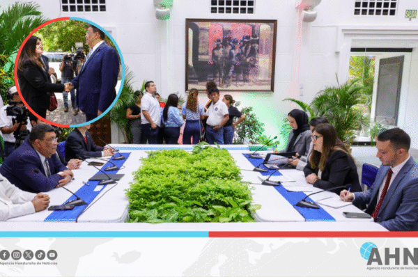 Canciller de Nicaragua recibe a homóloga de Palestina