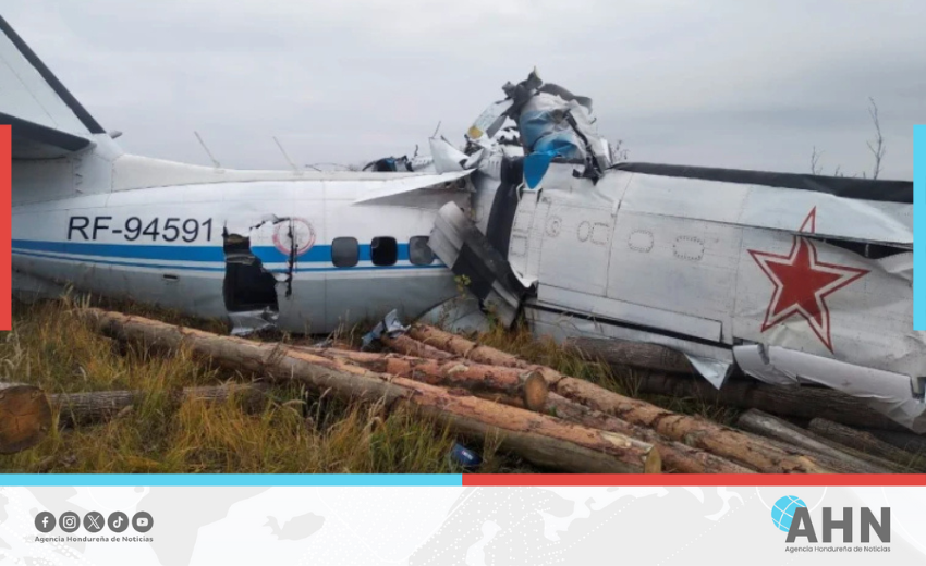 Tragedia aérea en Rusia cobra la vida de más de 48 personas