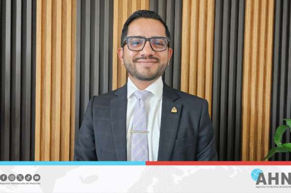 Diputado de Partido Libre respalda firmeza del Congreso hondureño ante intento de fraude