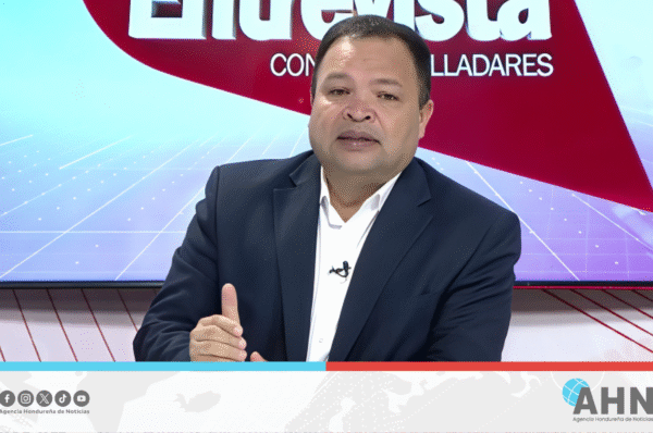 Diputado hondureño acusa al bipartidismo de planificar crisis electoral