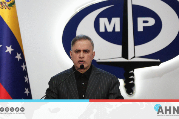 Fiscal de Venezuela denuncia torturas a connacionales en cárcel salvadoreña
