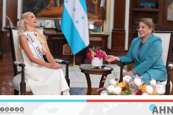 Presidenta Castro resalta liderazgo femenino junto a Miss Universo 2024