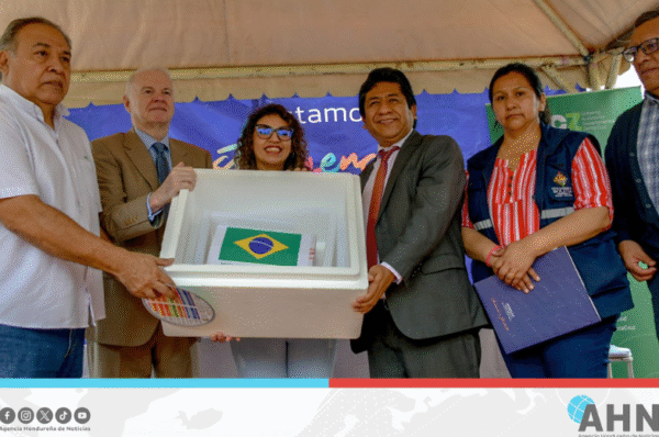 Bolivia inicia segunda fase de vacunación contra sarampión tras donación brasileña