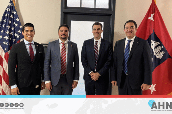 Delegación hondureña promueve proyecto ferroviario en EEUU