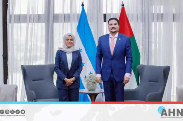 Honduras y Emiratos Árabes Unidos refuerzan relaciones diplomáticas