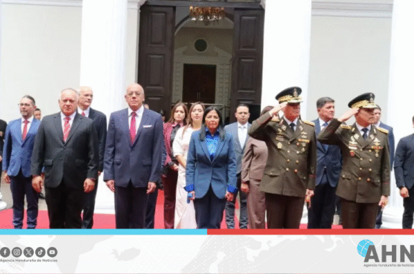 Venezuela celebra 214 años de libertad con fervor patriótico