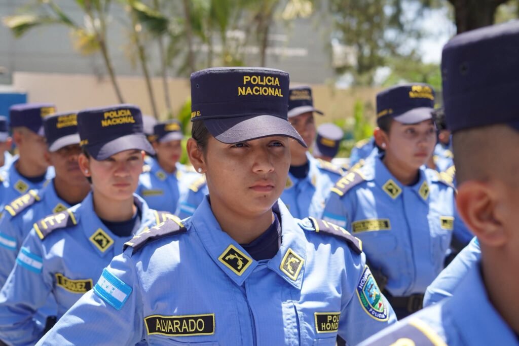 Policía