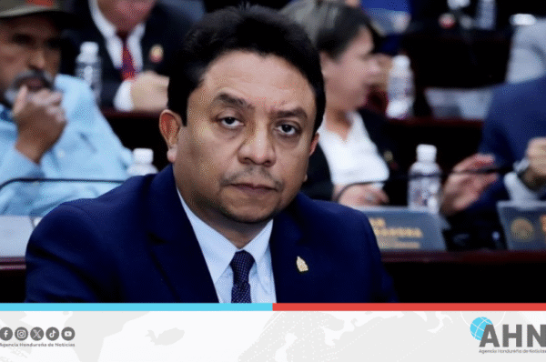 Diputado de Honduras denuncia narrativa falsa de EEUU contra Venezuela