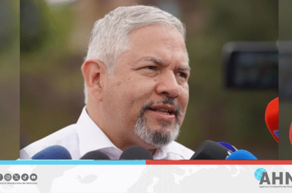 Excanciller hondureño rechaza información manipulada sobre gastos de Cumbre CELAC