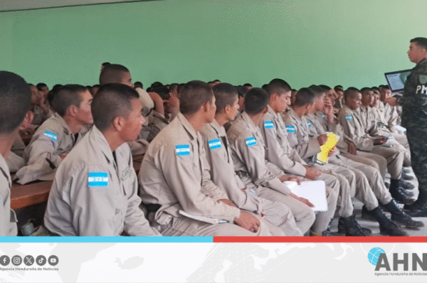 Fuerzas Armadas de Honduras capacitan 1,802 militares en transparencia pública