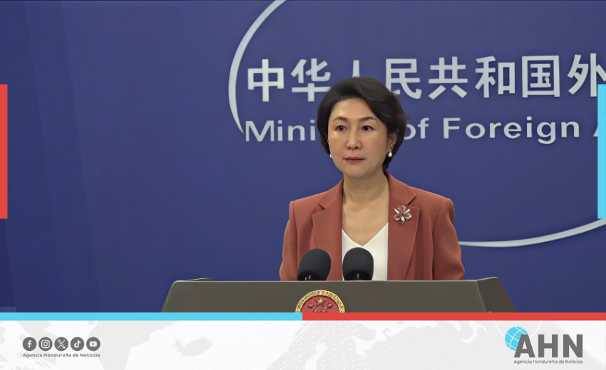 China exige a EEUU levantar el bloqueo contra Cuba y respalda su soberanía