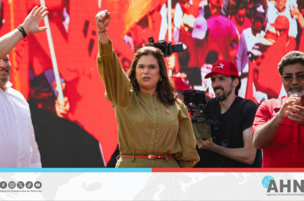 Abogada Rixi Moncada crítica modelo neoliberal y élite económica en Honduras