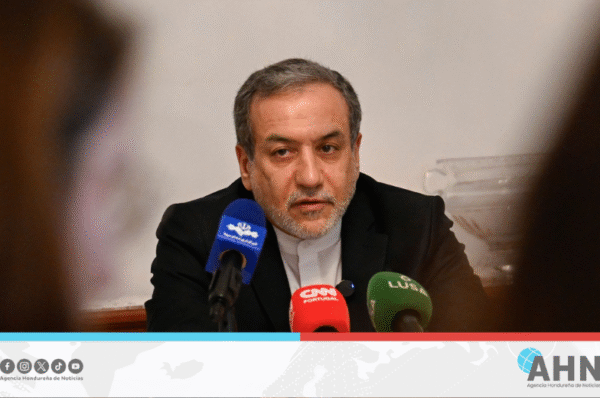 Ministro afirma que pueblo iraní considera inútil negociar con Estados Unidos
