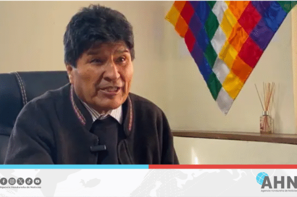 Evo Morales presentó denuncia ante el Tribunal Electoral por su exclusión en elecciones de Bolivia