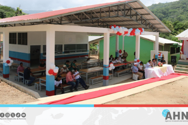Gobierno de Honduras inaugura comedor estudiantil en zona noroccidental 