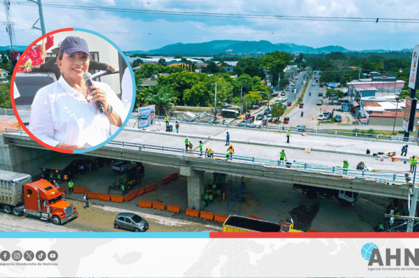 Presidenta Xiomara Castro supervisa avances del intercambiador vial en zona norte de Honduras