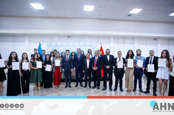 China otorga 27 becas a jóvenes hondureños